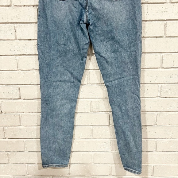 Abercrombie & Fitch Women’s High Rise Super Skinny Ankle Jean - Picture 7 of 7